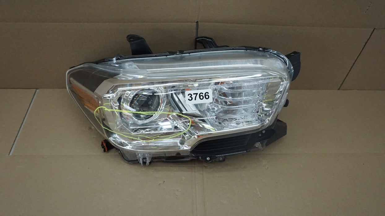 2016-2023 TOYOTA TACOMA FRONT RIGHT PASSENGER SIDE HALOGEN HEADLIGHT OEM