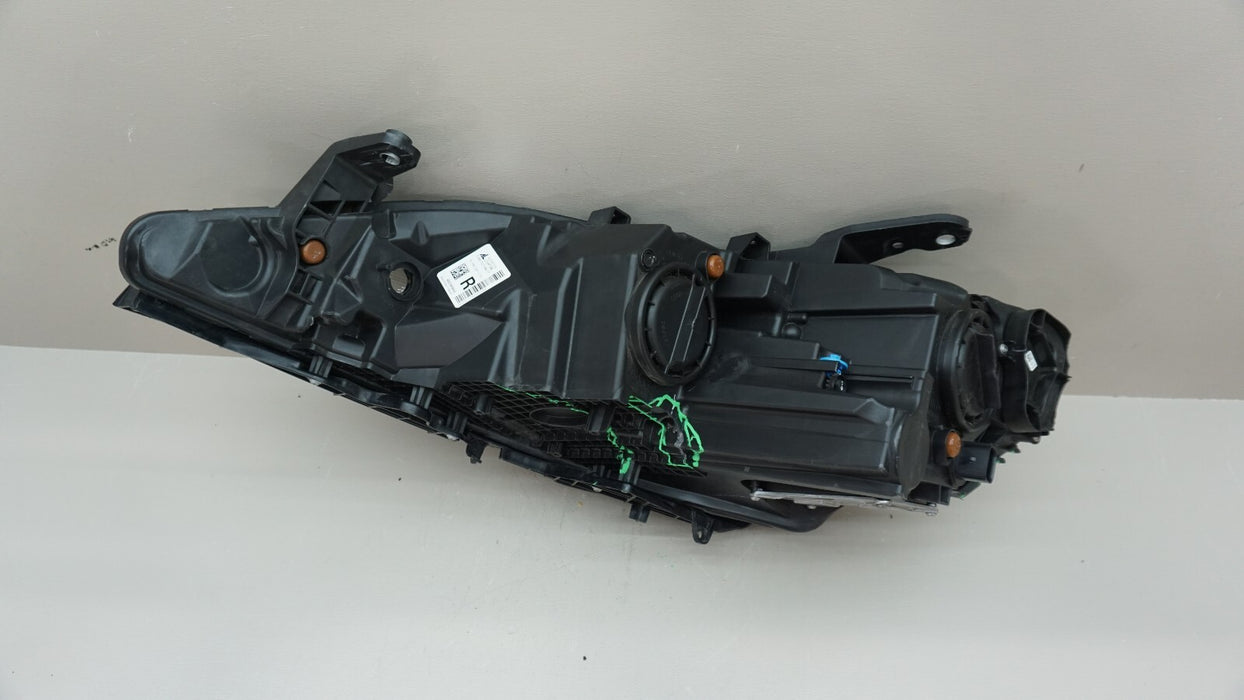 2017-2020 CHRYSLER PACIFICA FRONT RIGHT PASSENGER SIDE HEADLIGHT OEM 68228946AG