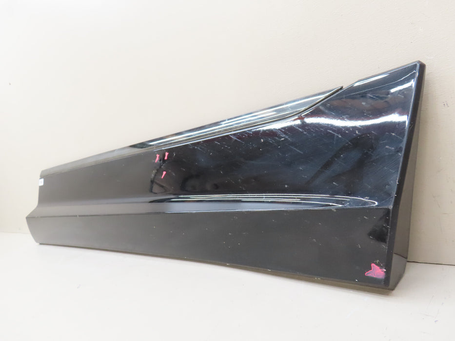 2019-2023 CHEVROLET BLAZER FRONT RIGHT PASSENGER SIDE DOOR LOWER MOLDING OEM