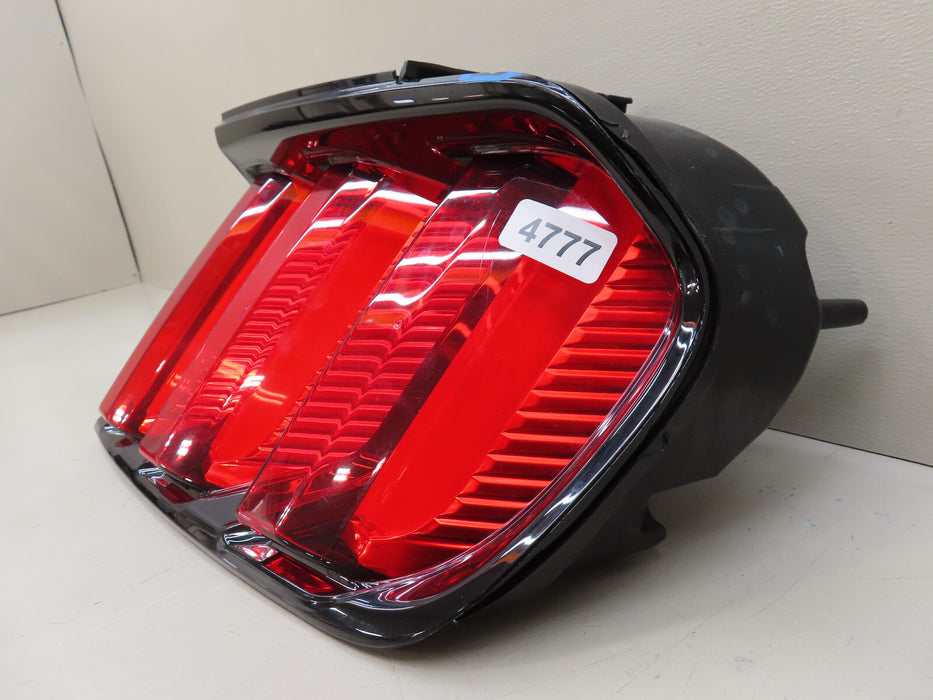 2015-2017 FORD MUSTANG RIGHT PASSENGER TAIL LIGHT LAMP LED OEM
