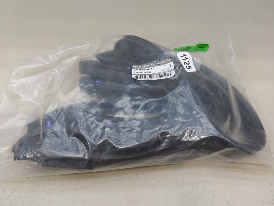 NISSAN REAR RIGHT PASSENGER SIDE WEATHERSTRIP SEAL OEM
