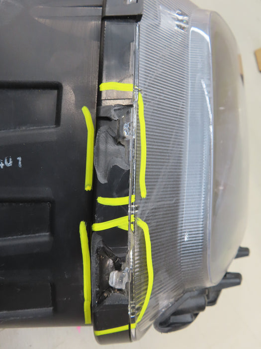 2020-2022 KIA SOUL FRONT RIGHT PASSENGER HEADLIGHT HALOGEN OEM 92102-K0
