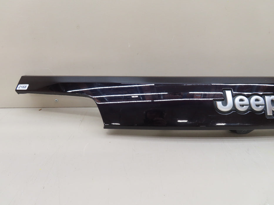 2017-2021 JEEP GRAND CHEROKEE REAR GATE TRIM MOLDING OEM 1WD55TRMACD