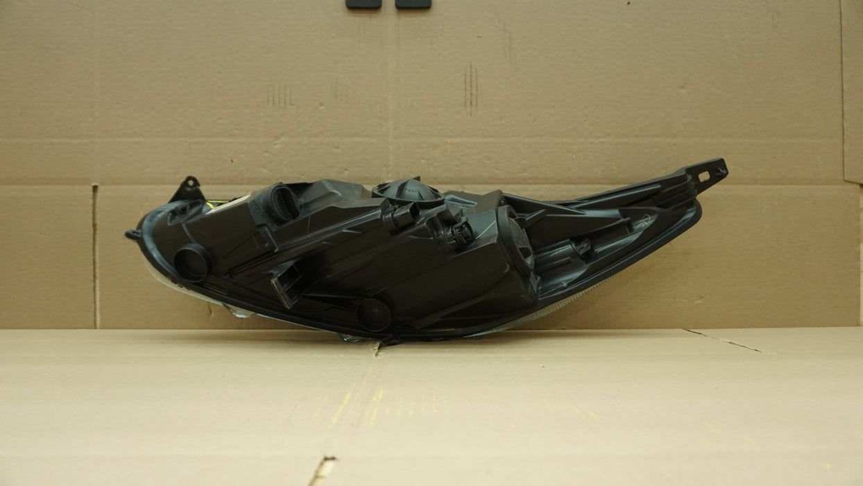 2014-2017 FORD FIESTA RIGHT PASSENGER SIDE HEADLIGHT HALOGEN OEM D2BB13W029BC