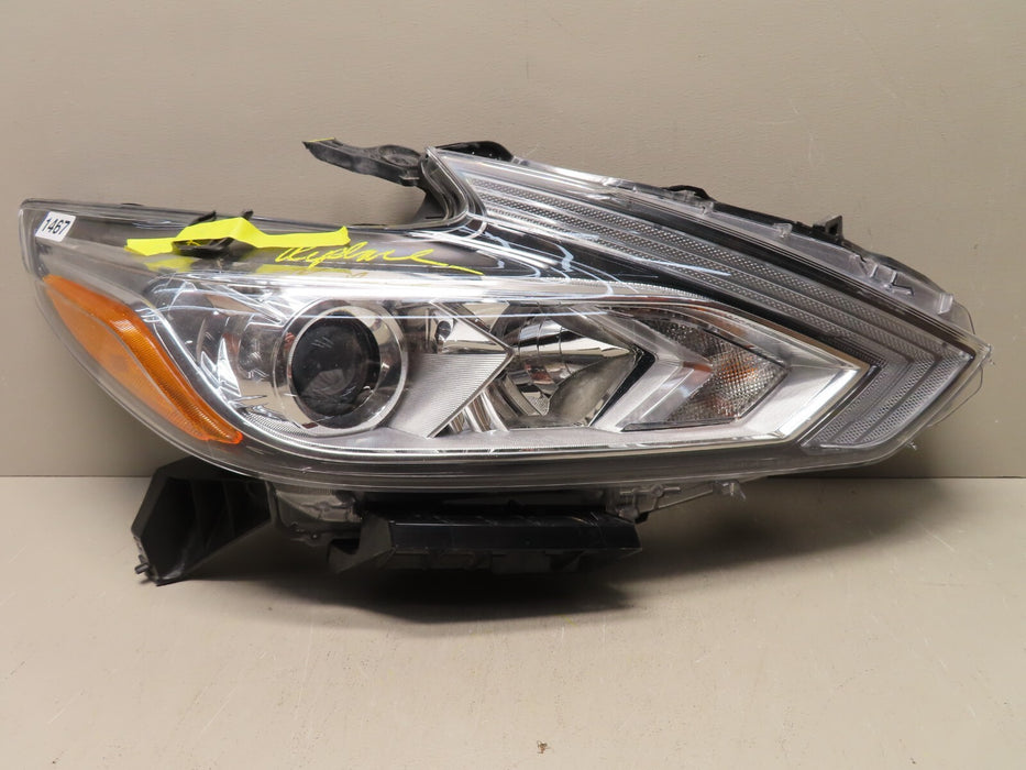 16 17 18 2016 2017 2018 NISSAN ALTIMA RH RIGHT HEADLIGHT LAMP OEM