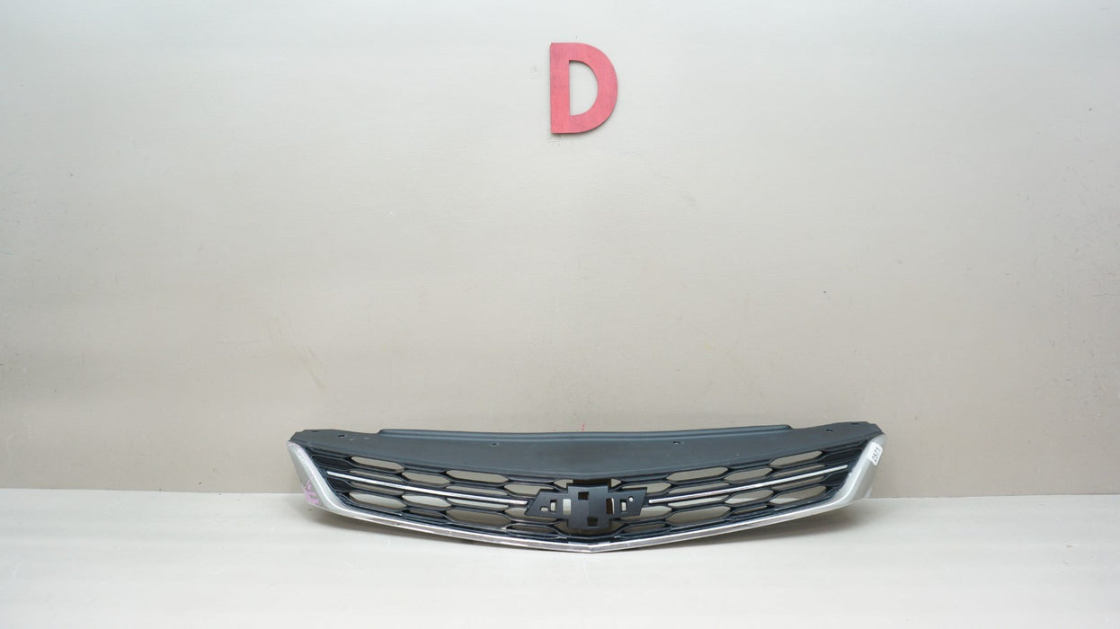 2016-2018 CHEVROLET CRUZE FRONT UPPER BUMPER GRILLE OEM