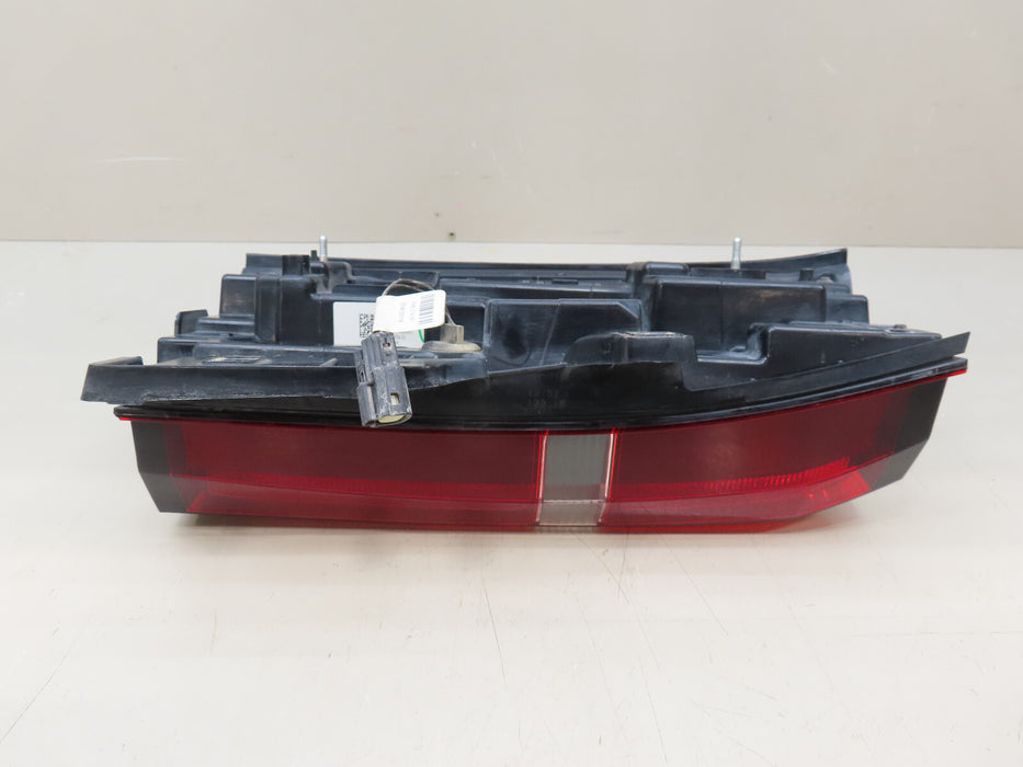 2015-2020 CHEVROLET SUBURBAN TAHOE RIGHT REAR PASSENGER TAIL LIGHT OEM