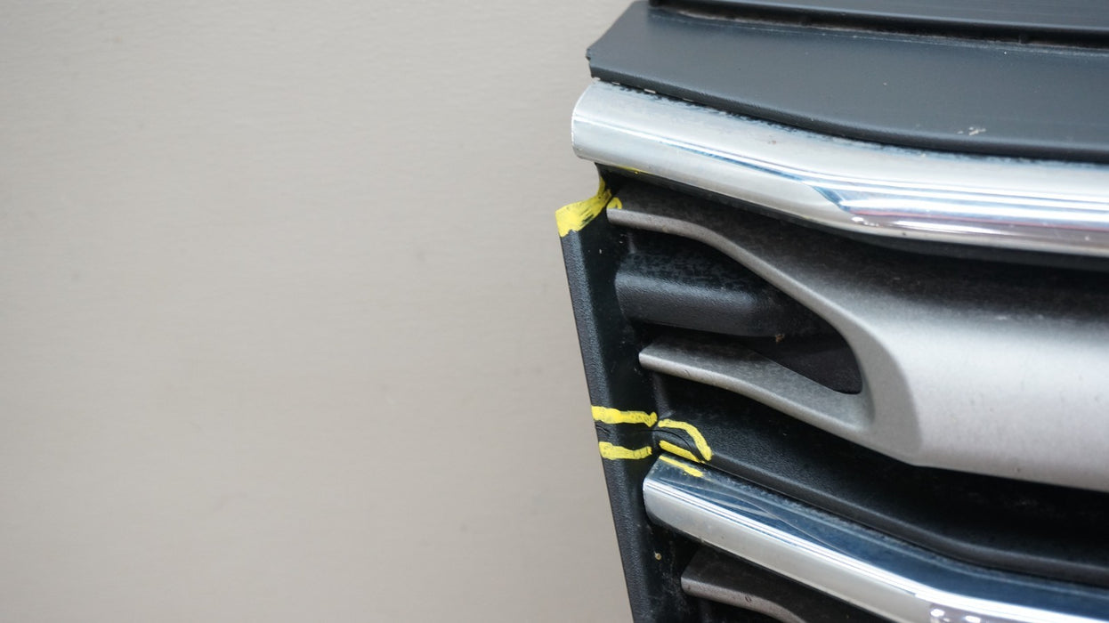 2016-2017 FORD EXPLORER FRONT BUMPER RADIATOR GRILLE OEM FB5Z8200AB