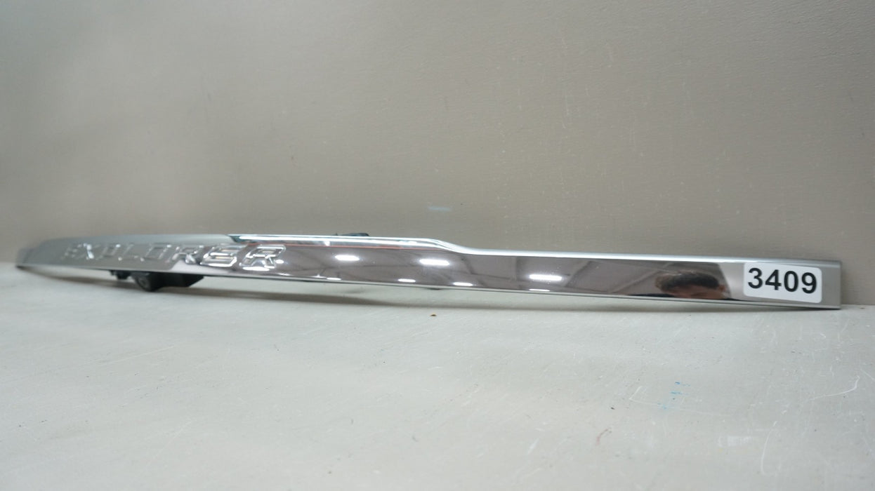 2016-2017 FORD EXPLORER REAR TAILGATE CHROME MOLDING W/CAMERA OEM