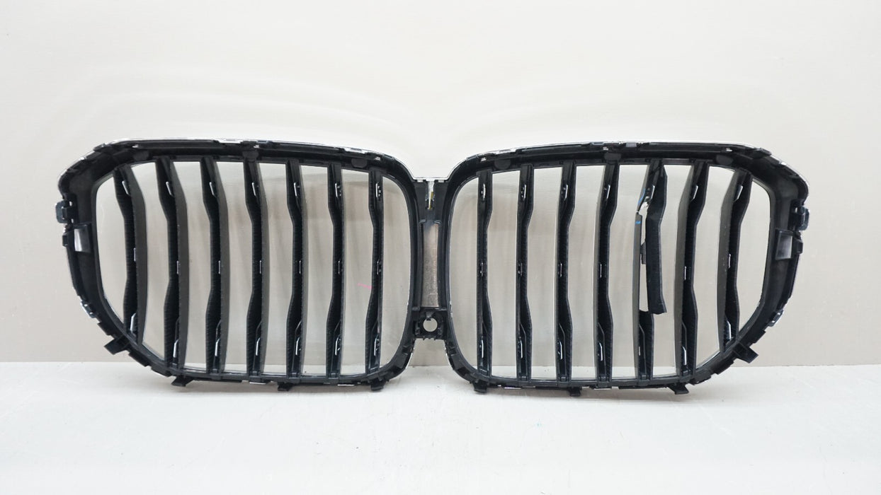 2019-2023 BMW X5 G05 FRONT UPPER BUMPER RADIATOR GRILLE OEM 7454887