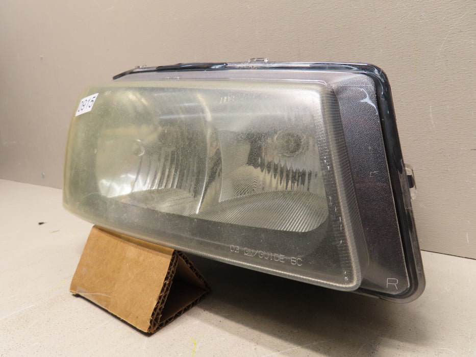 2003-2007 CHEVROLET SILVERADO 1500 AVALANCHE RH PASSENGER HEADLIGHT HALOGEN OEM