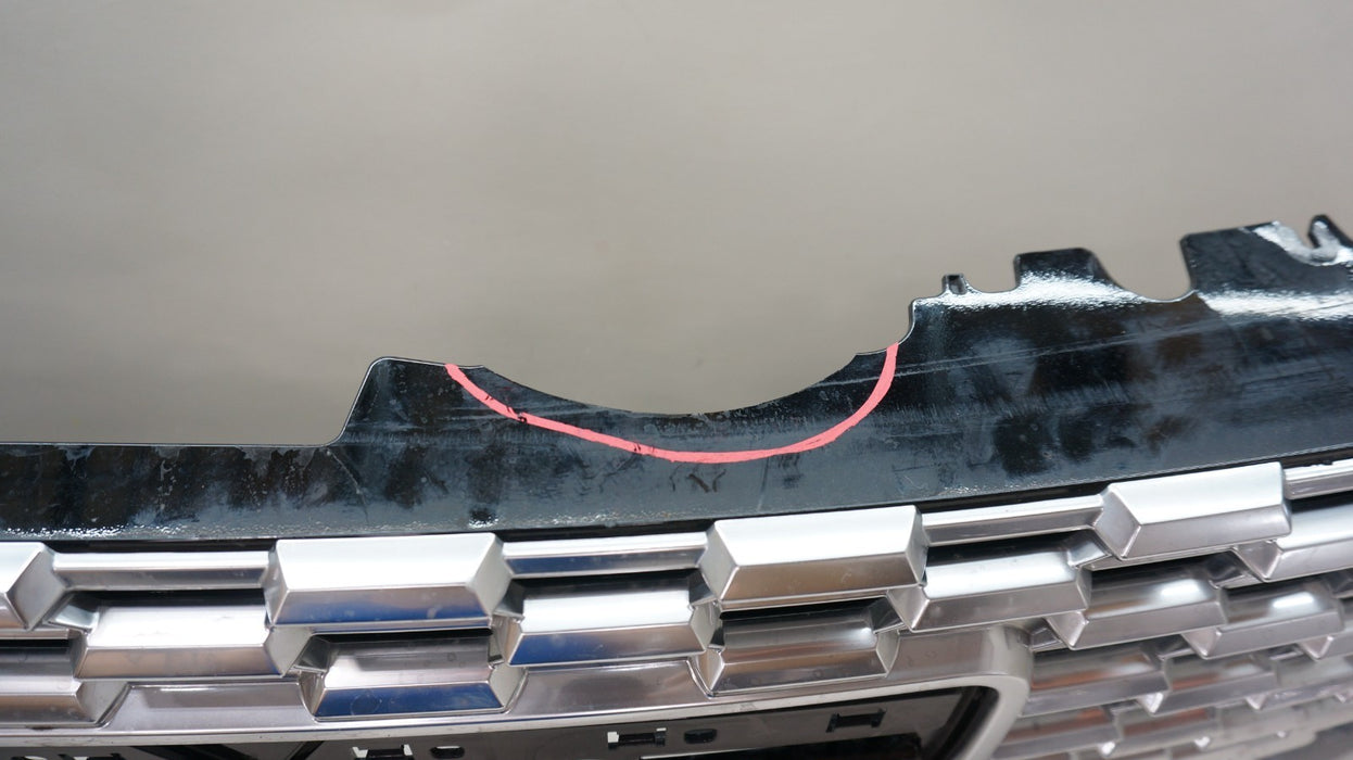 2021-2024 GMC YUKON FRONT BUMPER RADIATOR GRILLE OEM 84835783