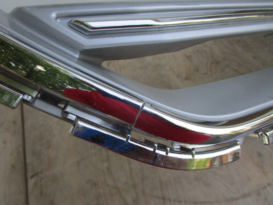 17 18 FORD ESCAPE FRONT GRILLE GRILL OEM