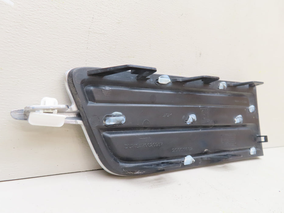 2013-2017 CADILLAC XTS FRONT LEFT DRIVER SIDE FOG LIGHT BEZEL COVER OEM