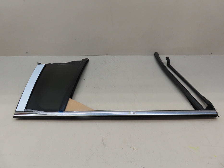 2021-2022 JEEP GRAND CHEROKEE L REAR LEFT WINDOW RUN CHANNEL SEAL & GLASS OEM