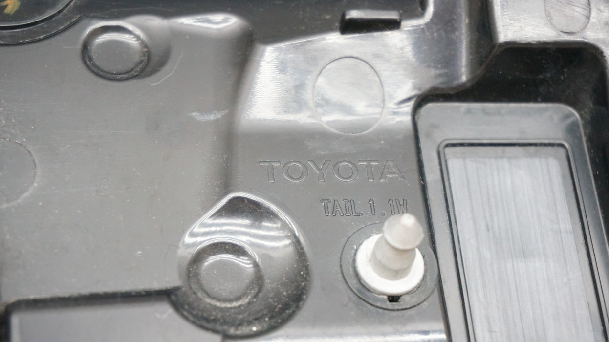 2019-2021 TOYOTA RAV4 REAR LH LEFT DRIVER SIDE INNER TAIL LIGHT OEM