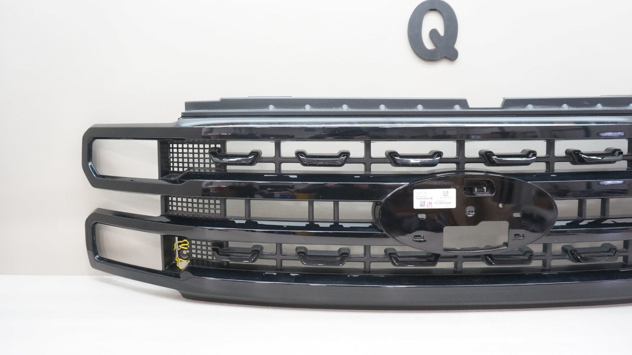 2023-2025 FORD F250 F350 SUPER DUTY FRONT BUMPER GRILLE OEM PC3B-8A164