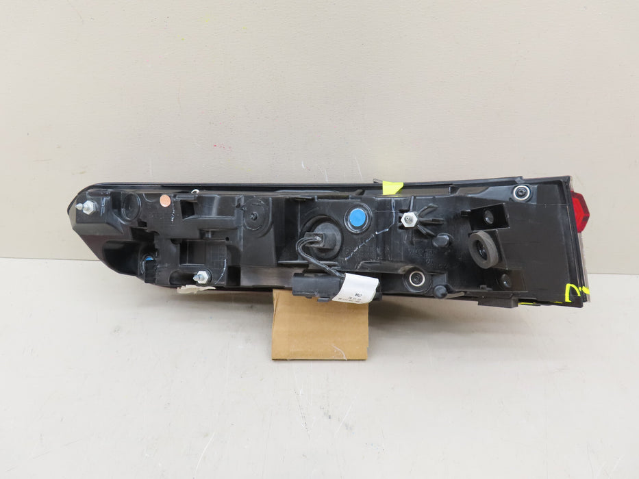 2022-2024 JEEP GRAND CHEROKEE REAR RIGHT PASSENGER OUTER TAIL LIGHT OEM