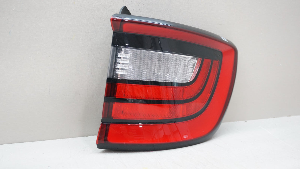 *MINT* 2014-2022 DODGE DURANGO REAR RIGHT PASSENGER SIDE OUTER TAIL LIGHT OEM