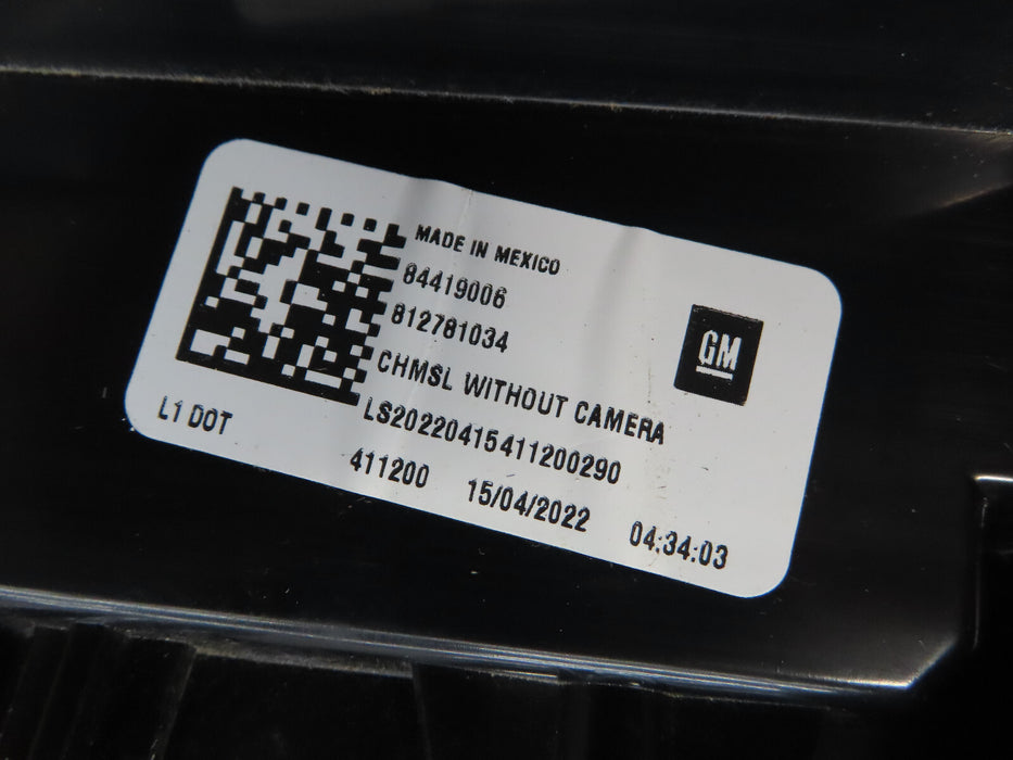 2019-2023 CHEVROLET GMC SILVERADO/SIERRA 3RD BRAKE TAIL LIGHT OEM 84419006