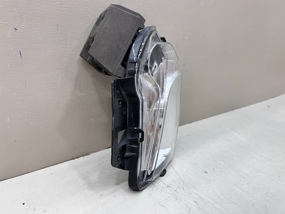 2013-2017 CADILLAC XTS LH LEFT LED DRL FOG LIGHT OEM 20874077
