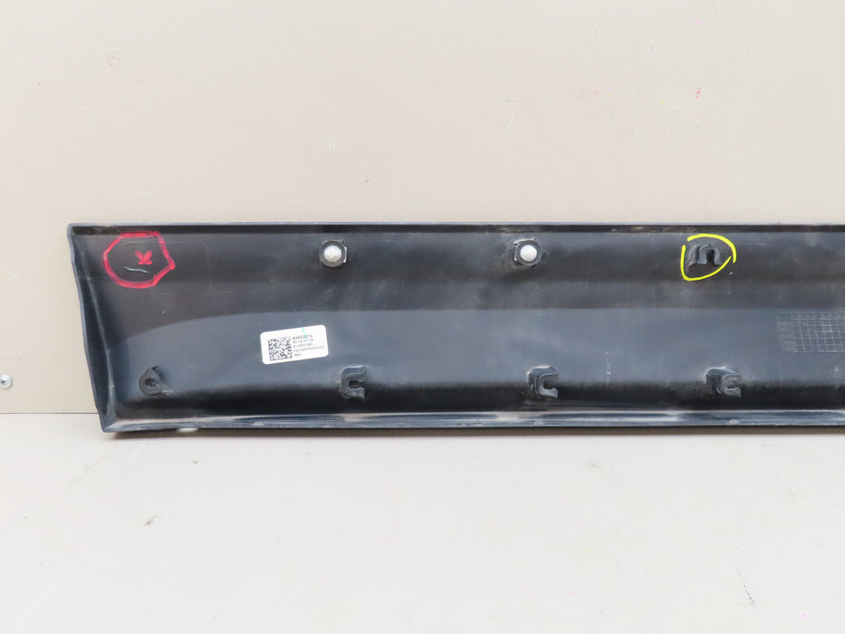 2019-2023 CHEVROLET EQUINOX FRONT RIGHT PASSENGER LOWER DOOR MOLDING OEM