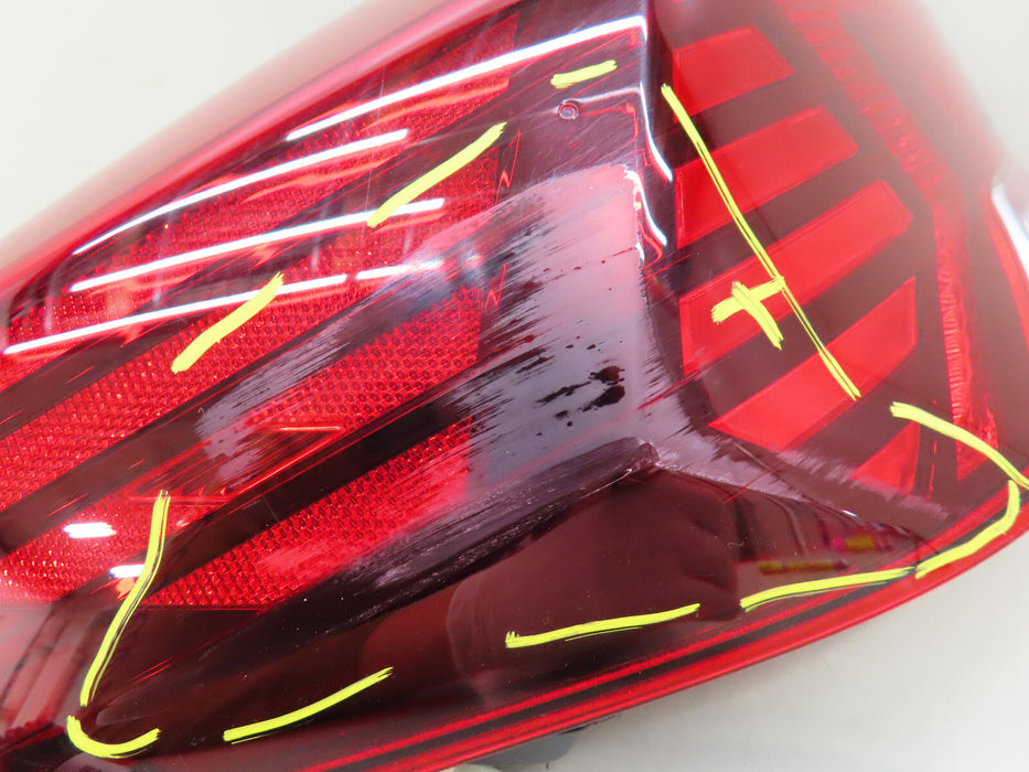 2019 2020 HYUNDAI ELANTRA LEFT DRIVER LED/HALOGEN TAIL LIGHT OUTER OEM