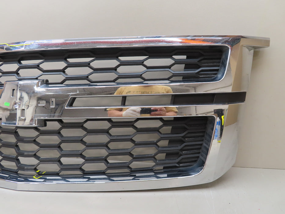 2015-2020 CHEVROLET TAHOE/SUBURBAN FRONT RADIATOR GRILL GRILLE OEM 23440914