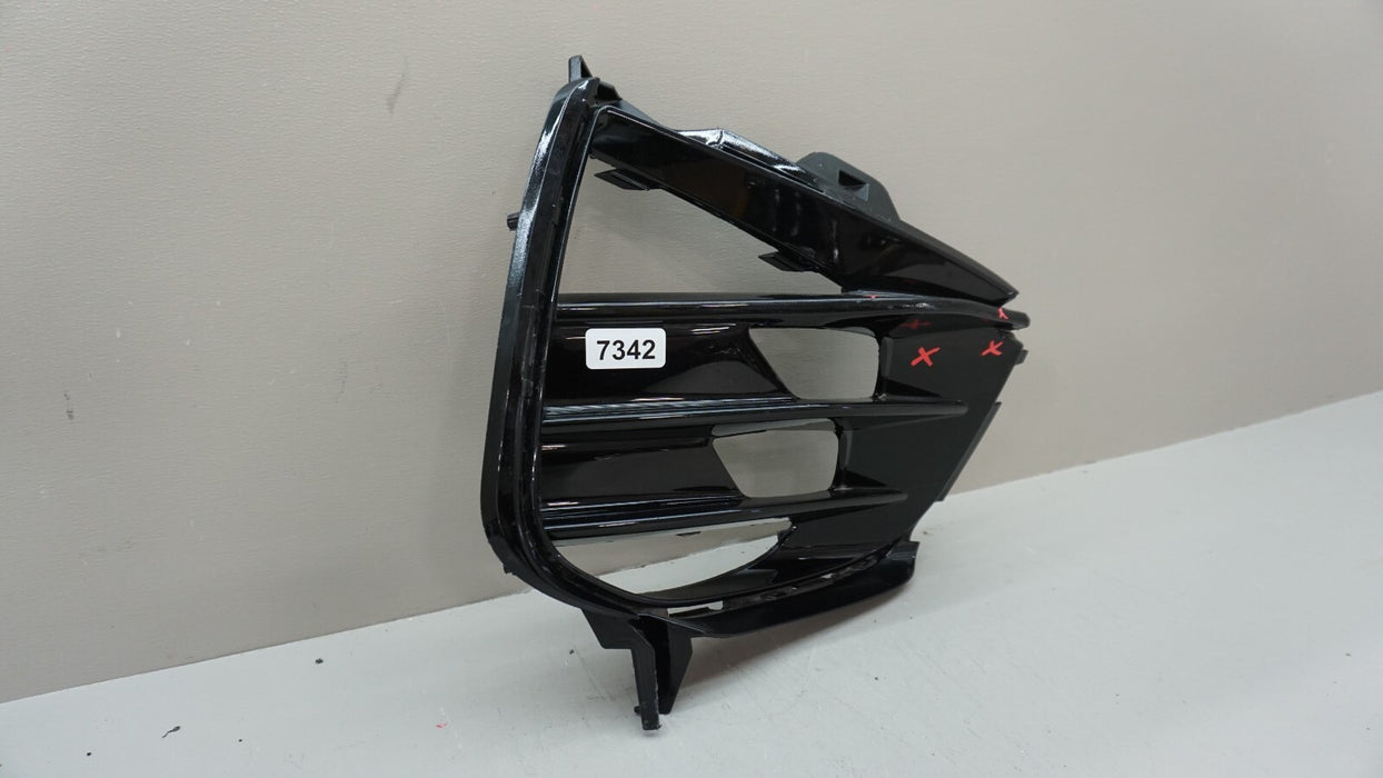 2021-2023 KIA K5 GT FRONT RIGHT PASSENGER SIDE FOG LIGHT TRIM OEM 2022
