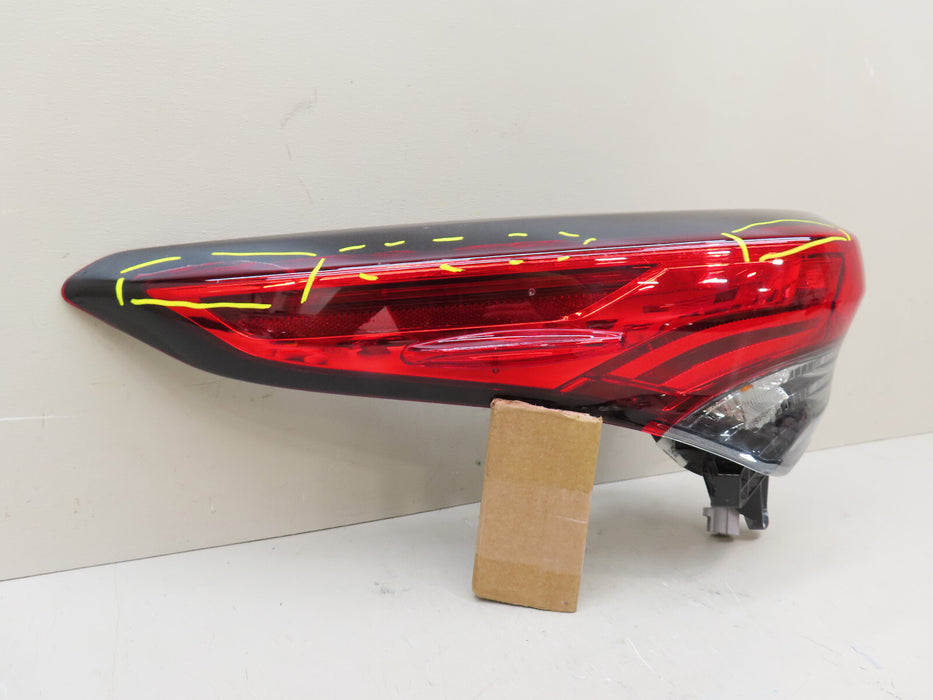 2020-2022 TOYOTA HIGHLANDER RIGHT DRIVER SIDE TAIL LIGHT LAMP LED OUTER OEM
