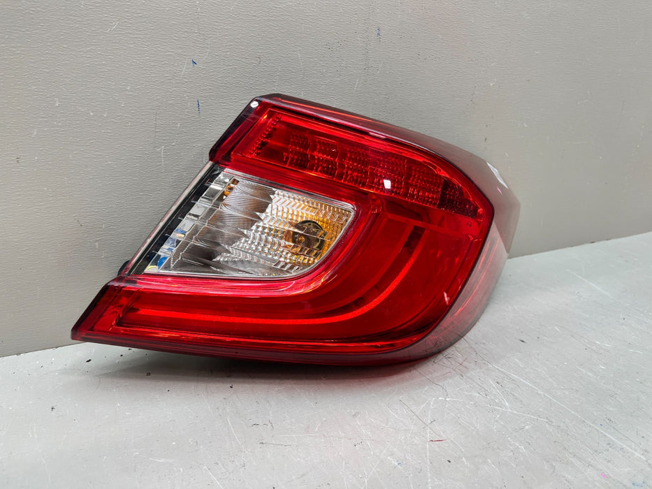 2018-2022 HONDA ACCORD RH RIGHT OUTER TAIL LIGHT OEM