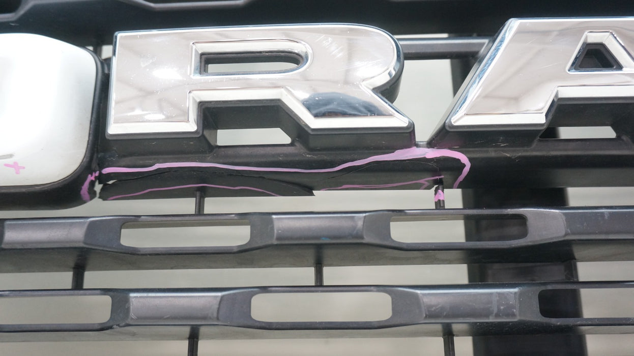 2019-2023 DODGE RAM 1500 FRONT BUMPER RADIATOR GRILLE OEM 68366528AH