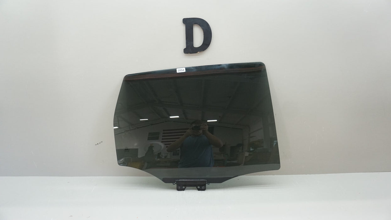 2013-2016 FORD ESCAPE SE REAR RIGHT PASSENGER SIDE DOOR WINDOW GLASS OEM