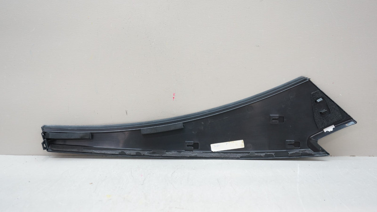 2016-2019 MCLAREN 570S REAR RIGHT QUARTER WINDOW MOLDING TRIM OEM