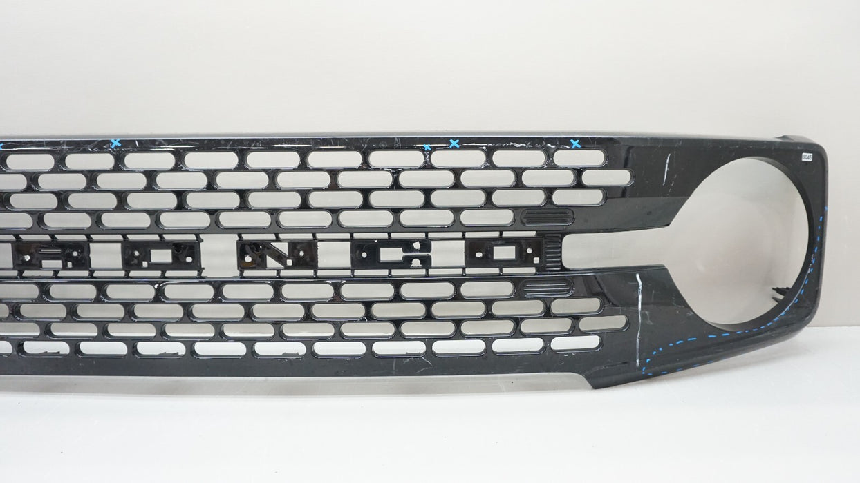 2022-2024 FORD BRONCO FRONT BUMPER RADIATOR GRILLE OEM M2DB8150
