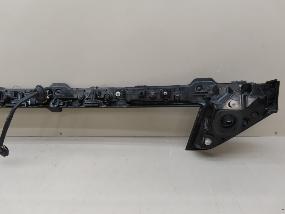 2021-2022 HYUNDAI TUCSON REAR CENTER FULL LED TAIL LIGHT OEM P#92403-CW
