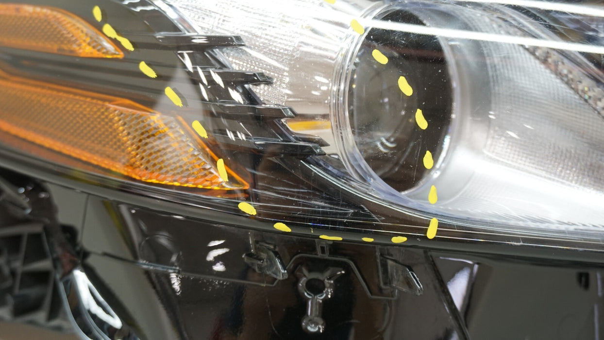2018-2022 TOYOTA CAMRY FRONT RH RIGHT PASSENGER SIDE LED HEADLIGHT OEM