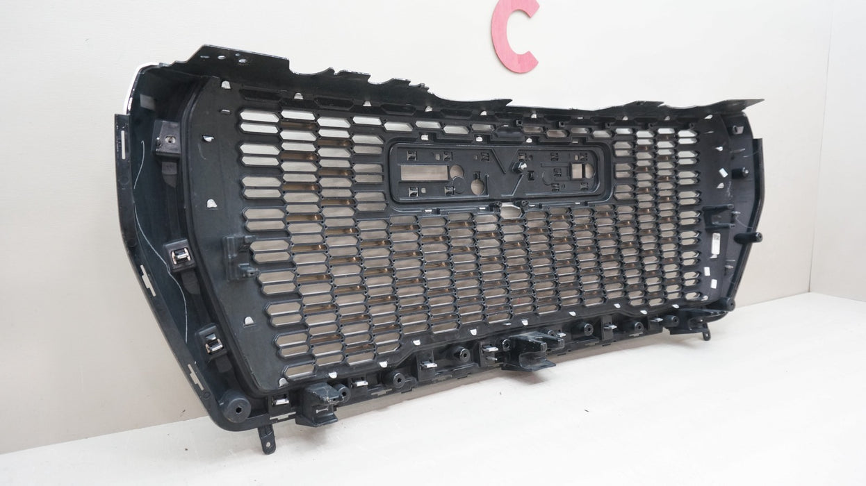 2021-2024 GMC YUKON FRONT BUMPER RADIATOR GRILLE OEM 84835783