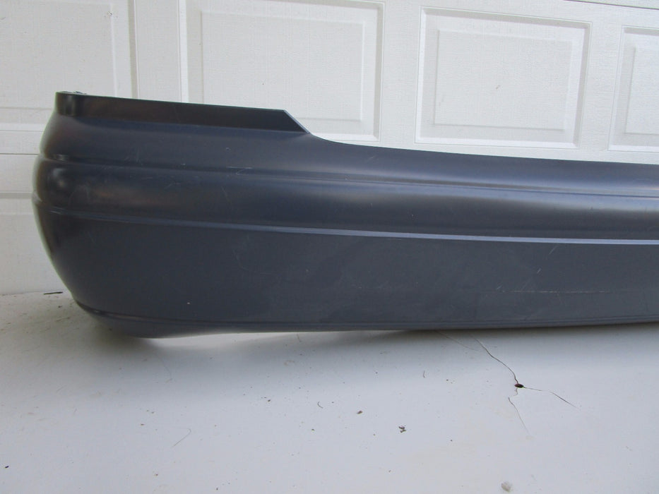 01 02 03 04 FORD FOCUS SEDAN REAR BUMPER COVER OEM