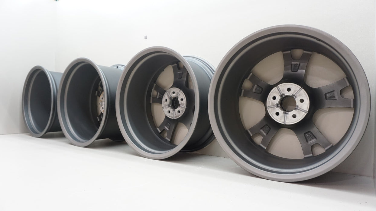 2017-2020 MASERATI LEVANTE FULL RIM SET ITALY 20X9 OEM 17 18 19 20