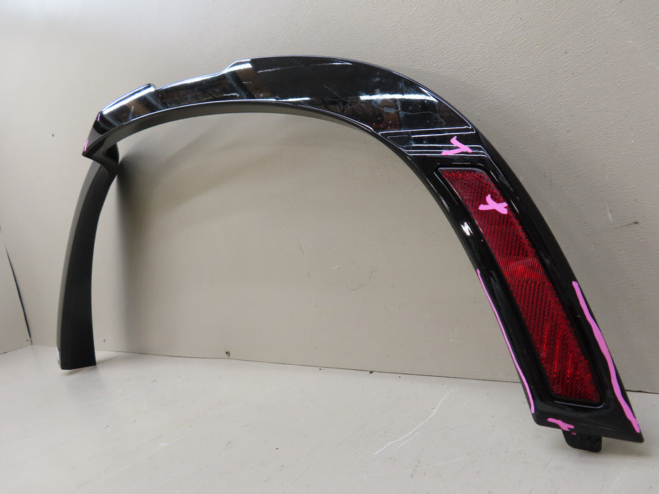2020-2023 LAND ROVER DEFENDER LEFT SIDE REAR FENDER FLARE MOLDING OEM