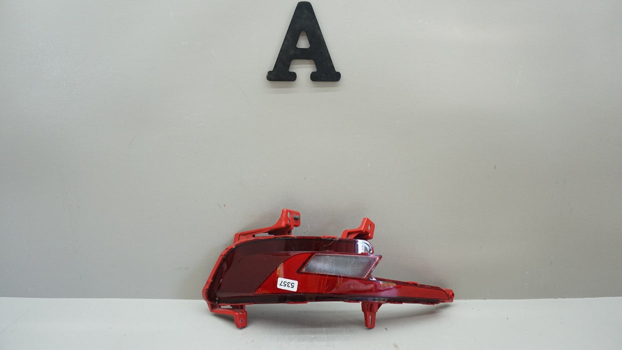 2019-2020 HYUNDAI ELANTRA SPORT REAR LEFT SIDE BUMPER REFLECTOR OEM 92405-F2500