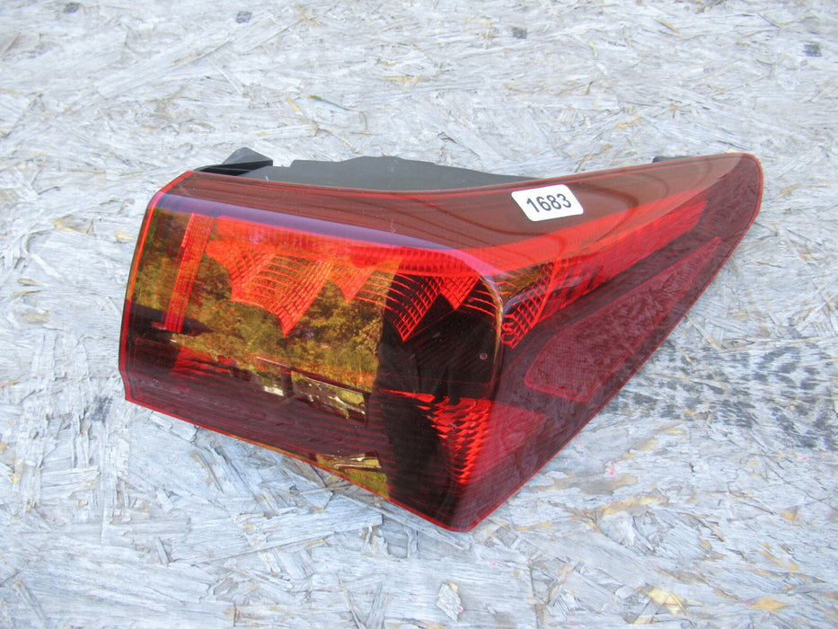 2015-2016 ACURA TLX REAR RIGHT PASSENGER SIDE TAIL LIGHT STOP BRAKE LAMP OEM