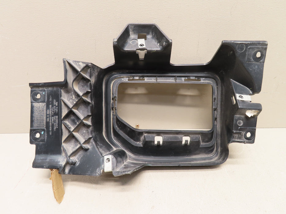 2020-2022 GMC SIERRA 2500/3500 HD FRONT DRIVERS SIDE FOG LIGHT COVER 84683442