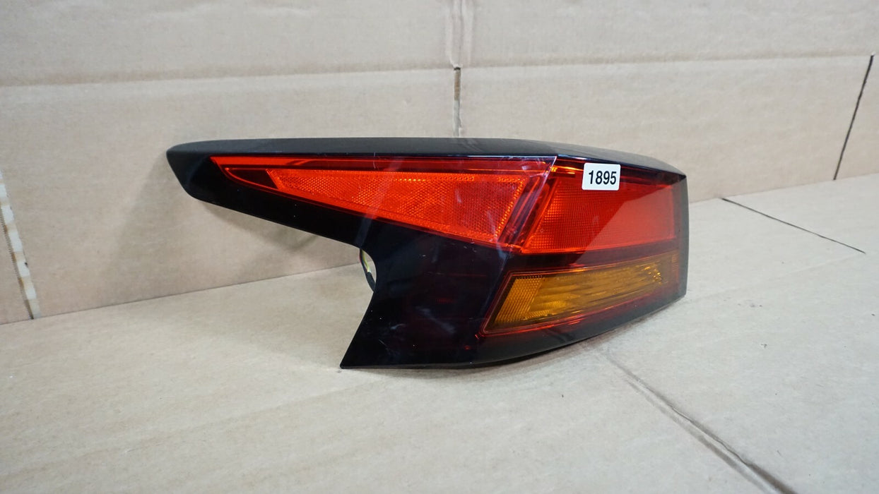 2019-2020 NISSAN ALTIMA LEFT DRIVER SIDE OUTER TAIL LIGHT HALOGEN LAMP 19 20 OEM