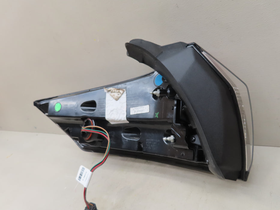 2015-2018 FORD EDGE RIGHT RH LED TAIL LIGHT LAMP OEM  HT4Z13404D