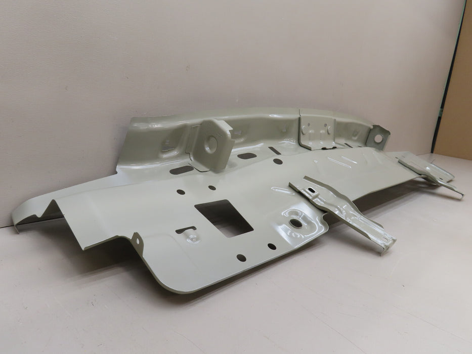 2019 2020 2021 2022 2023 VOLKWAGEN TIGUAN REAR BODY PANEL PLATE OEM 5NL-813-301