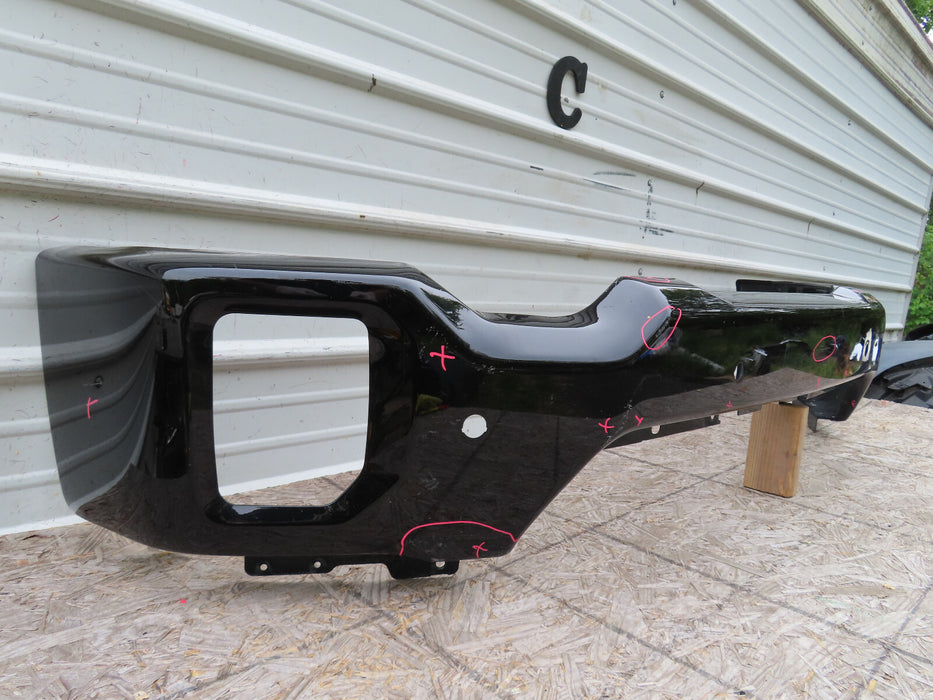 2020-2022 GMC SIERRA/DENALI 2500-3500HD FRONT BUMPER COVER OEM W/FOG LIGHT HOLES