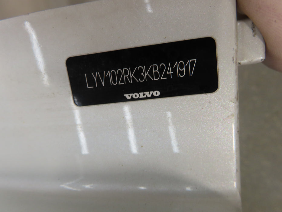 2018-2020 VOLVO XC60 REAR BUMPER COVER OEM