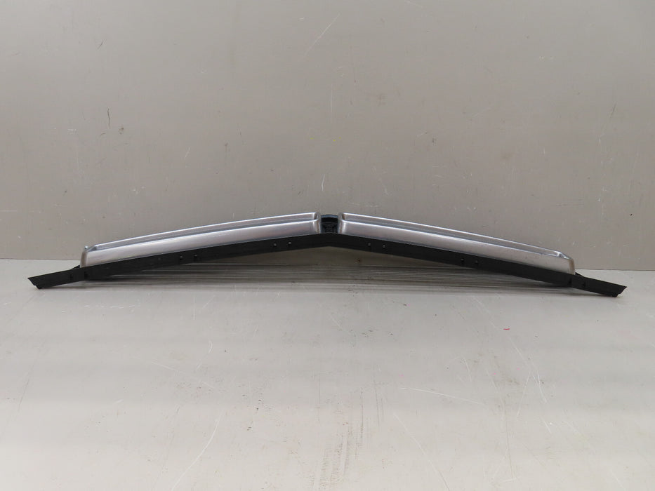 2015-2019 DODGE CHALLENGER FRONT UPPER RADIATOR GRILLE GRILL OEM 9403971